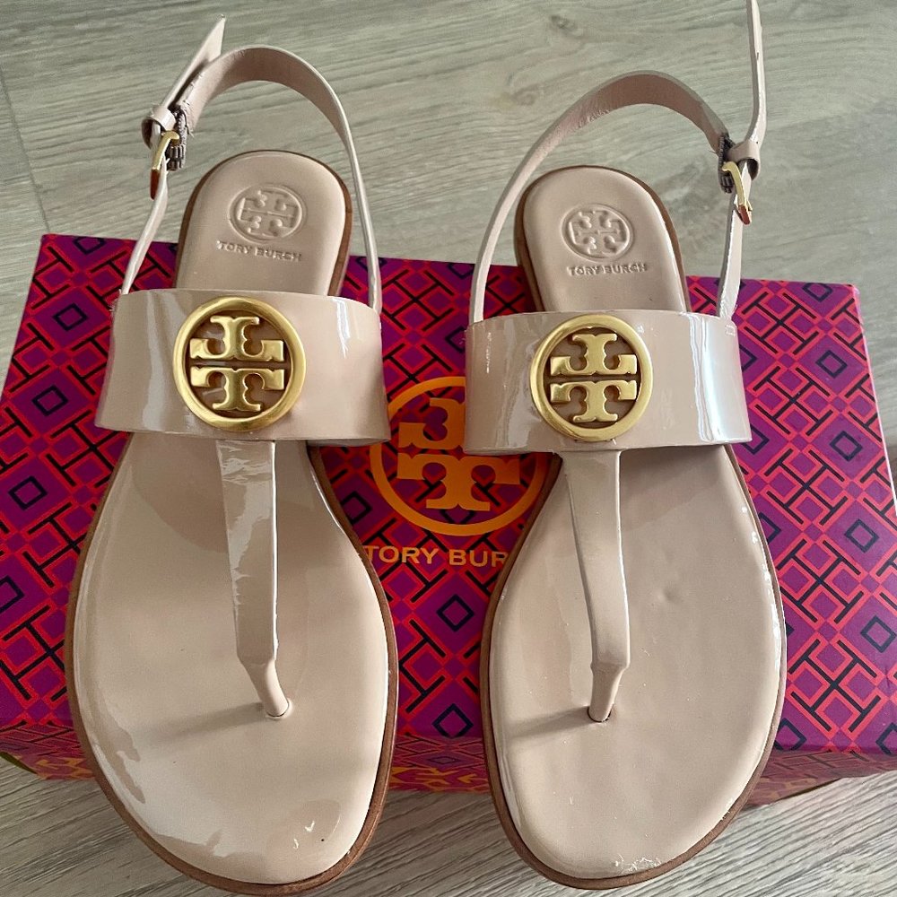 Tory Burch Women's Claire Patent Leather Flat Thong Sandal 8